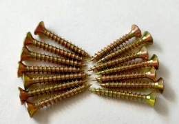 DIN 7505 Yellow and White Zinc Plated Chipboard Screw